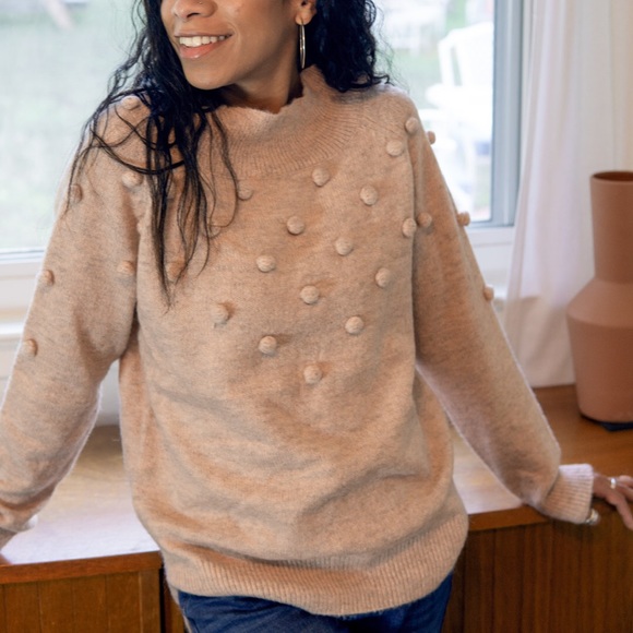 My Heart Can’t Take It Sweater - Picture 2 of 2